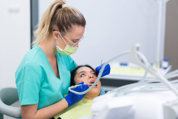Best Emergency Tooth Extraction  in Friendswood, TX